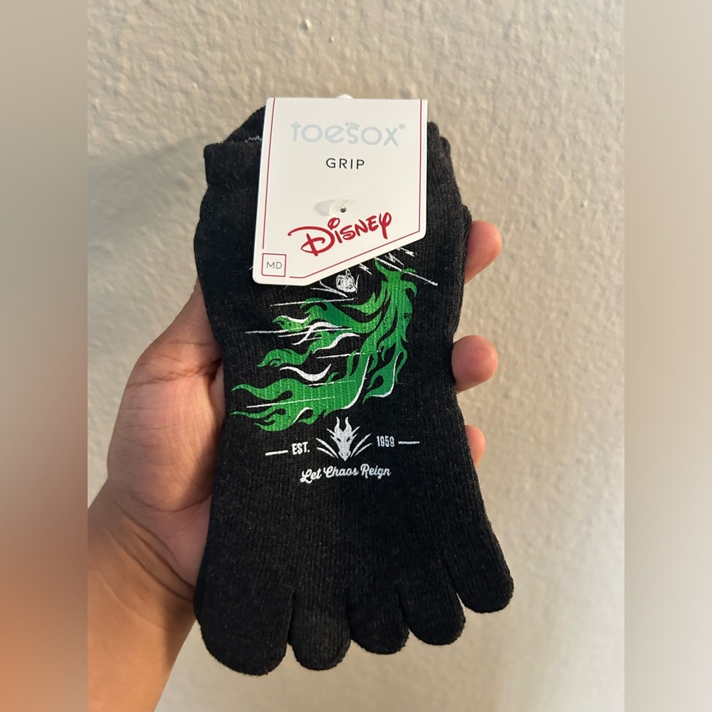 TOESOX LOW RISE SOCKS - DISNEY DESIGN. *BRAND NEW*  MEDIUM SEND OFFERS